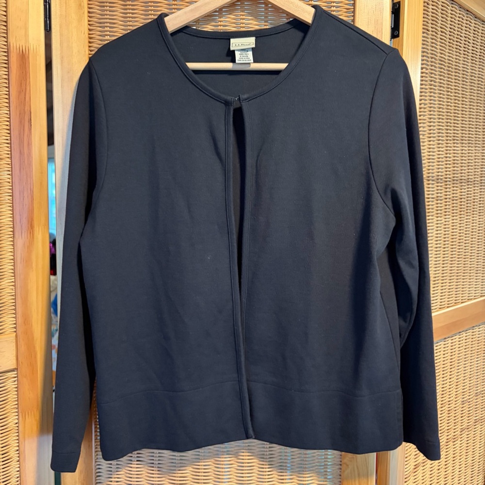 NWOT LL Bean Black Cardigan Top size Petite M minimalist clean girl cottagecore